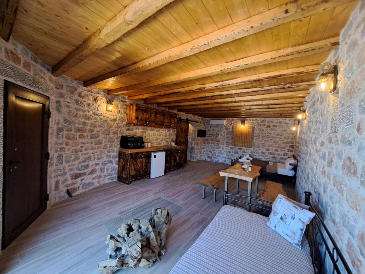 Suite Of Villa Lagkadaki Argilia ภายนอก รูปภาพ